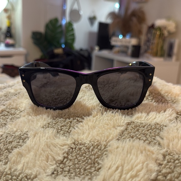 Kurt Geiger Sun Glassses - Picture 6 of 7